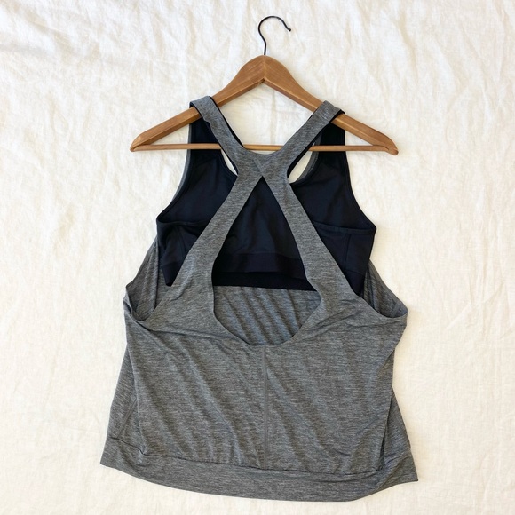 Nike Dry Fit Bra Tank Shirt - Picture 10 of 10